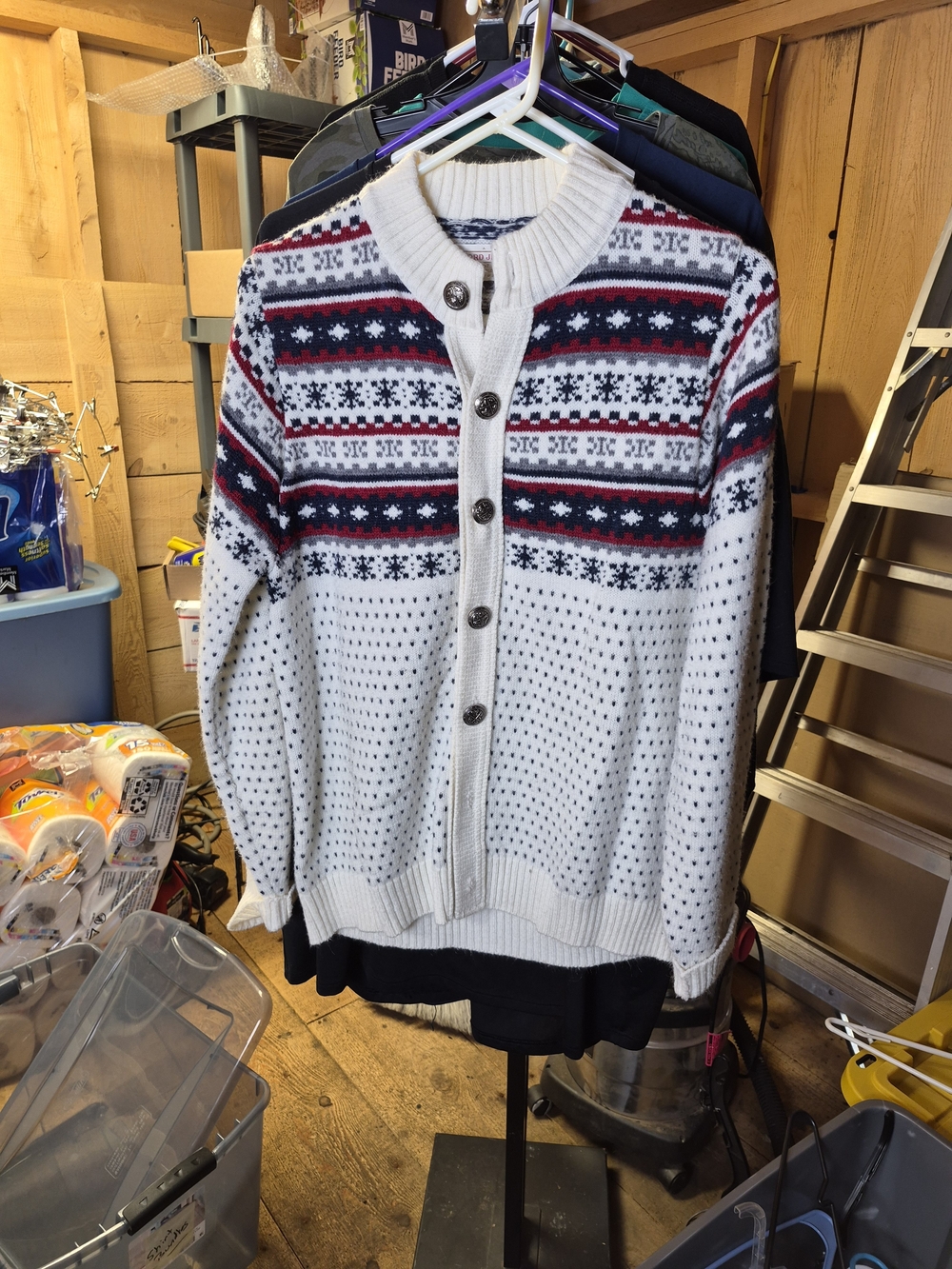 Womens White Nordic Button-Up Knit Sweater Cardigan Bin 40